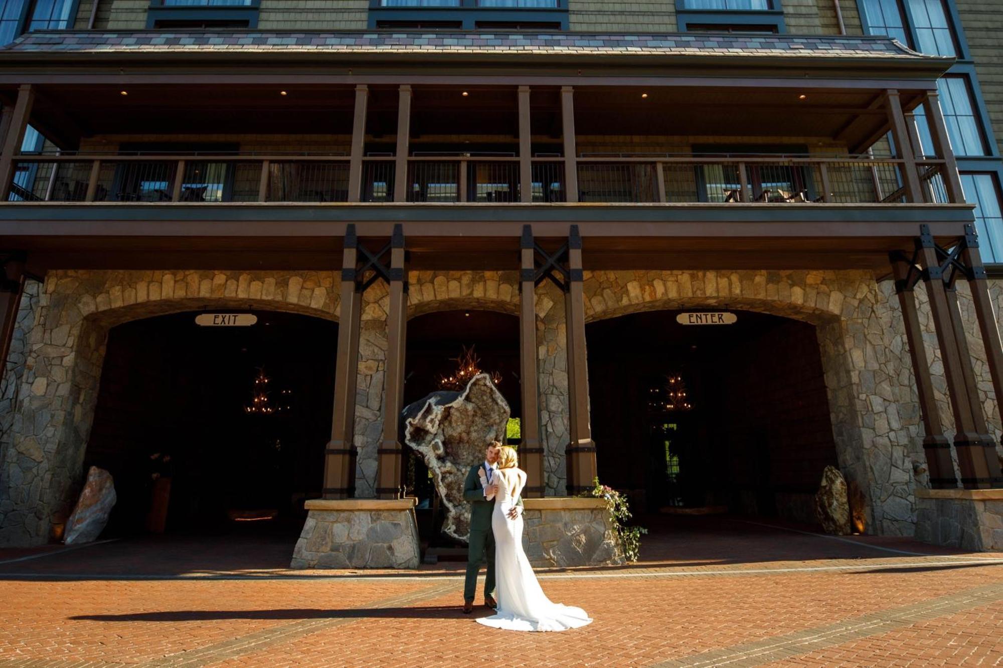 Grand Bohemian Lodge Greenville, Autograph Collection Exterior foto